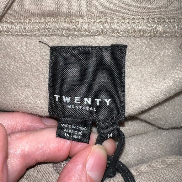 Women's Twenty Montreal Hoodie Medium NWT - Picture 5 of 7